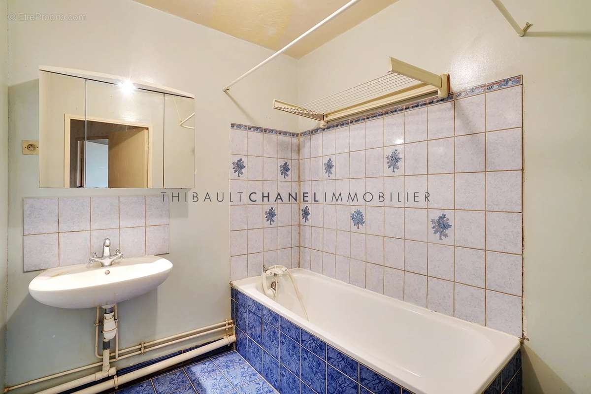 Appartement à PARIS-20E