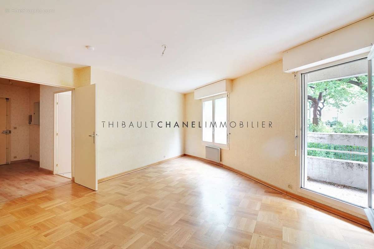 Appartement à PARIS-20E