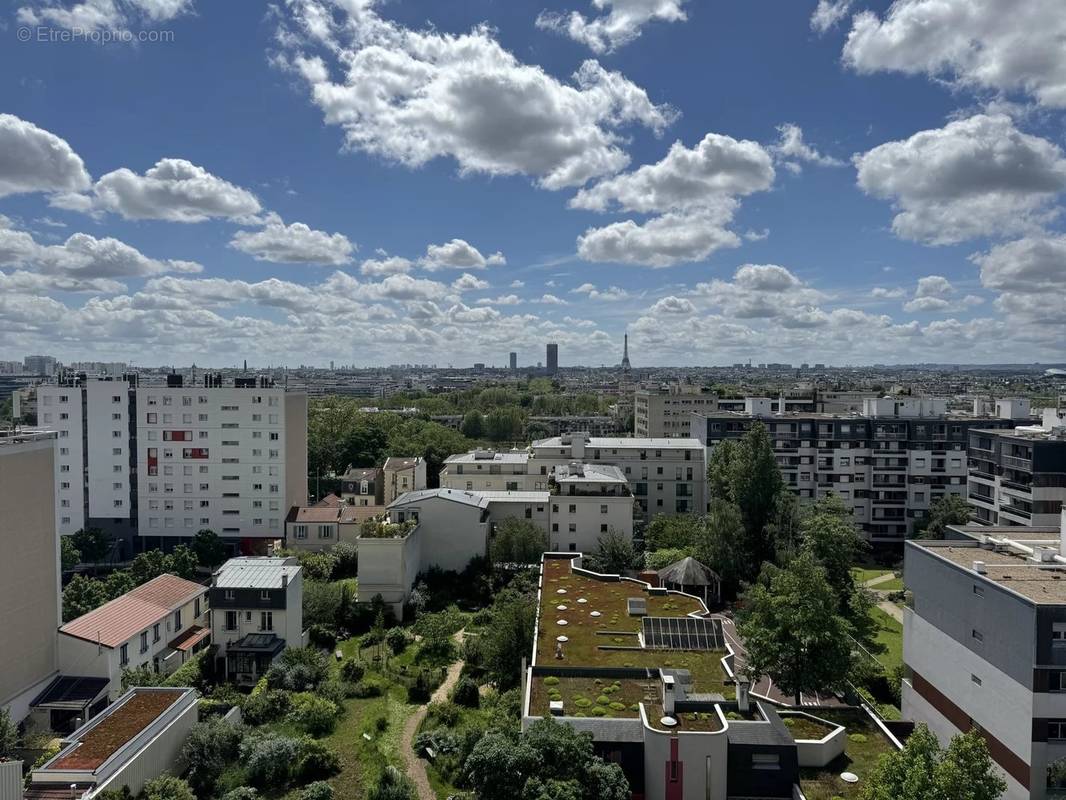 Appartement à COURBEVOIE