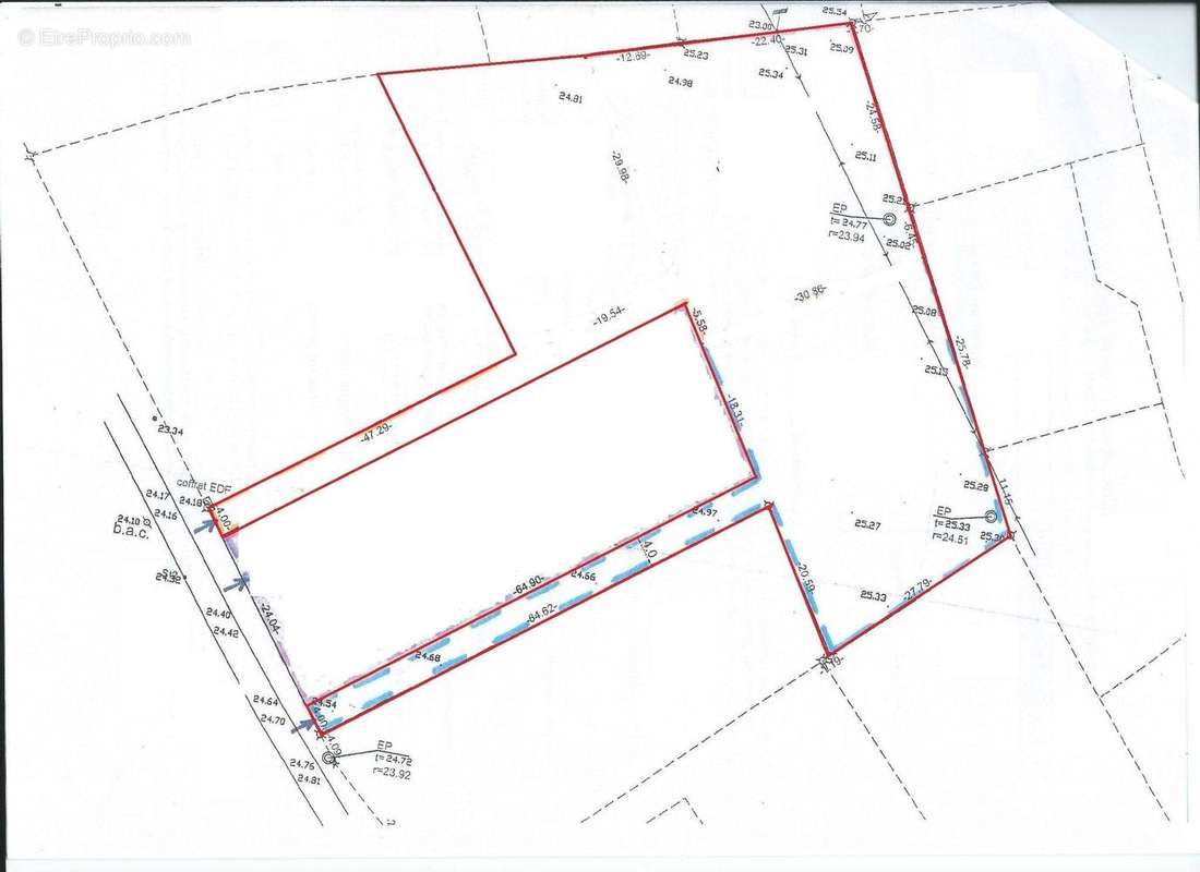 Obligation de 6 logements minimum - Terrain à LA JONCHERE