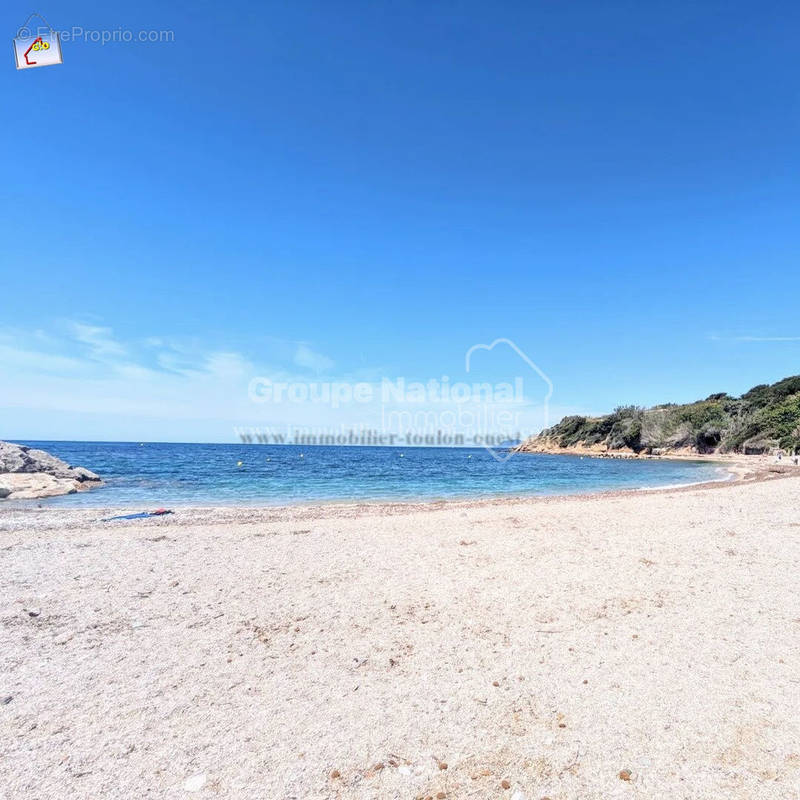 Appartement à SIX-FOURS-LES-PLAGES