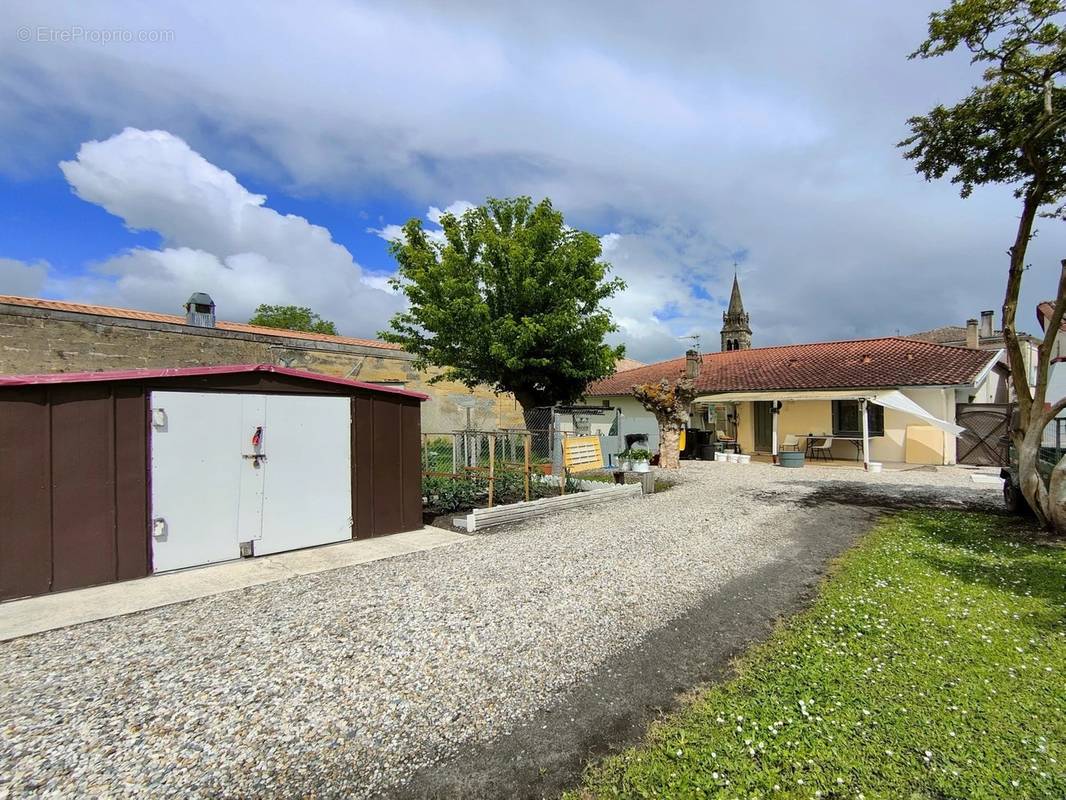 Maison à CADAUJAC