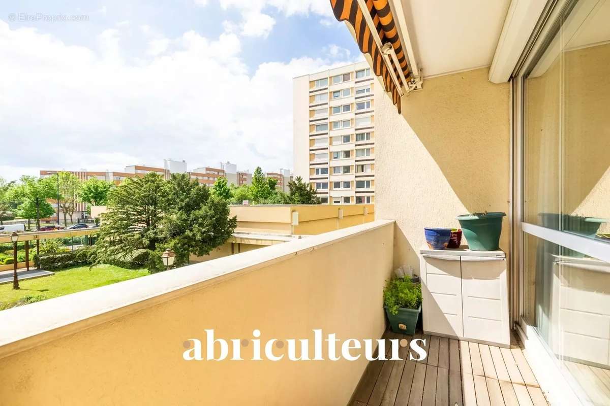 Appartement à MAISONS-ALFORT