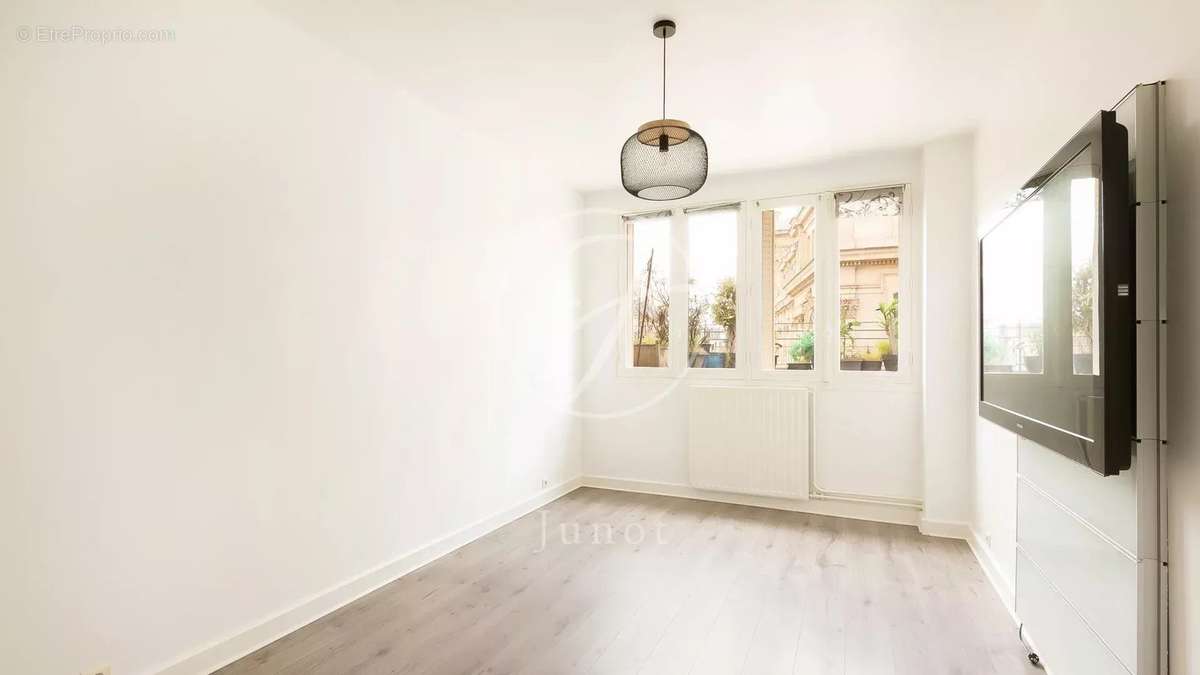 Appartement à PARIS-9E