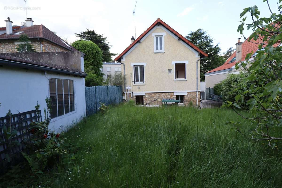 Maison à LOUVECIENNES