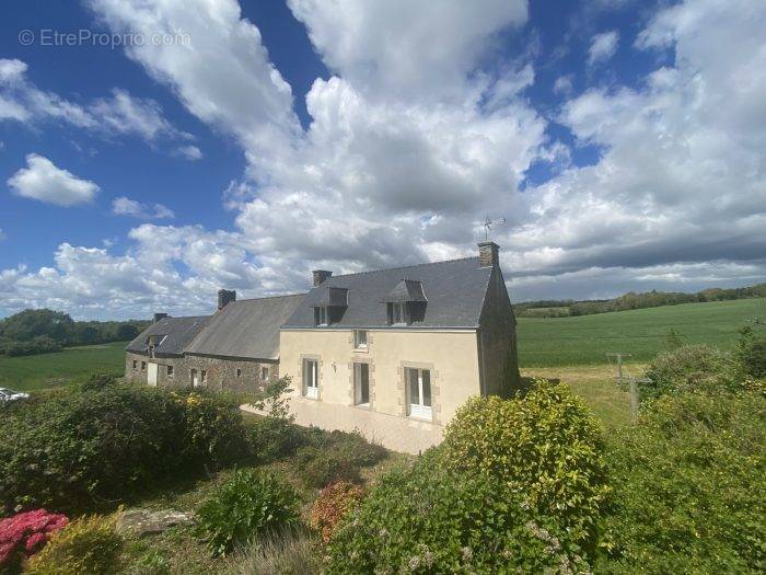 Maison à LANDEVANT