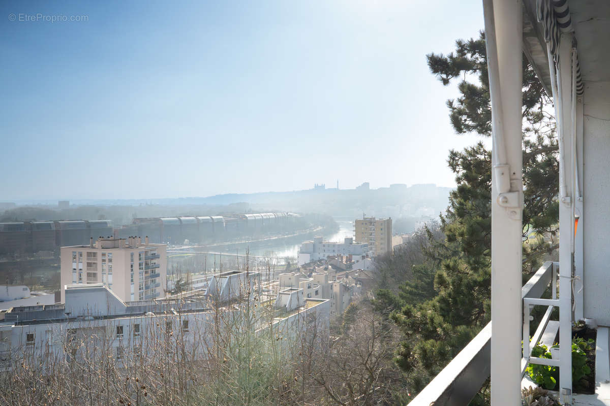 Appartement à CALUIRE-ET-CUIRE