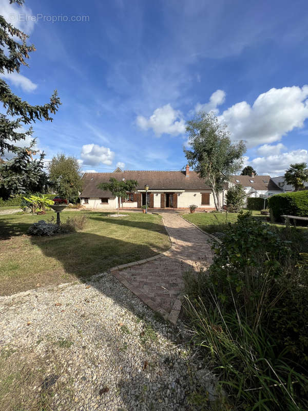 Maison à SAINT-PERE-SUR-LOIRE