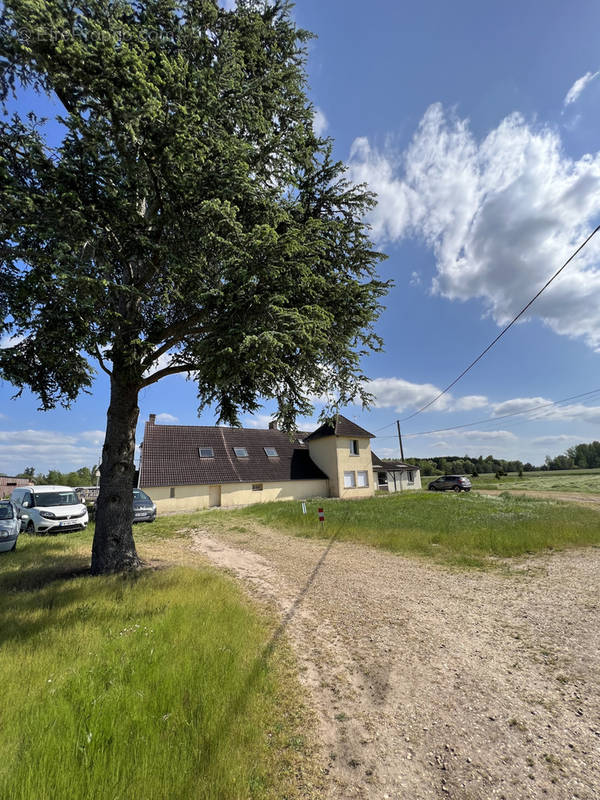 Maison à SAINT-BENOIT-SUR-LOIRE