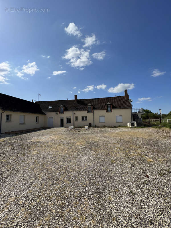 Maison à SAINT-BENOIT-SUR-LOIRE