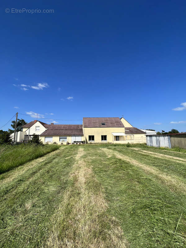 Maison à SAINT-BENOIT-SUR-LOIRE