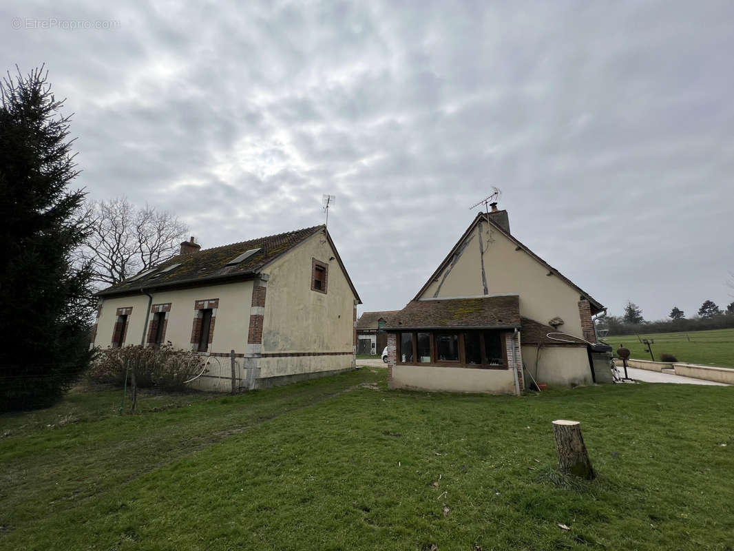 Maison à LION-EN-SULLIAS