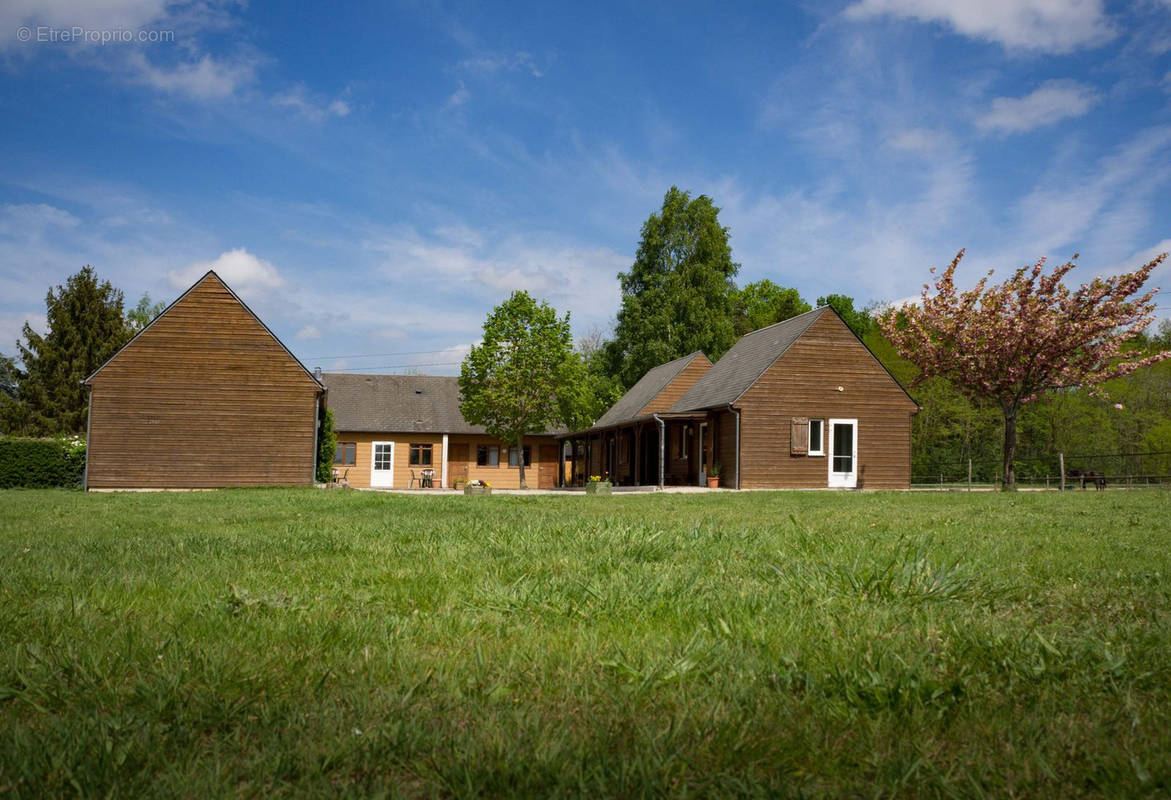 Maison à NEUVY-EN-SULLIAS