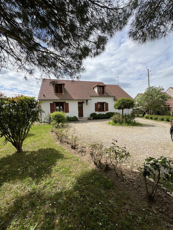 Maison à SAINT-BENOIT-SUR-LOIRE