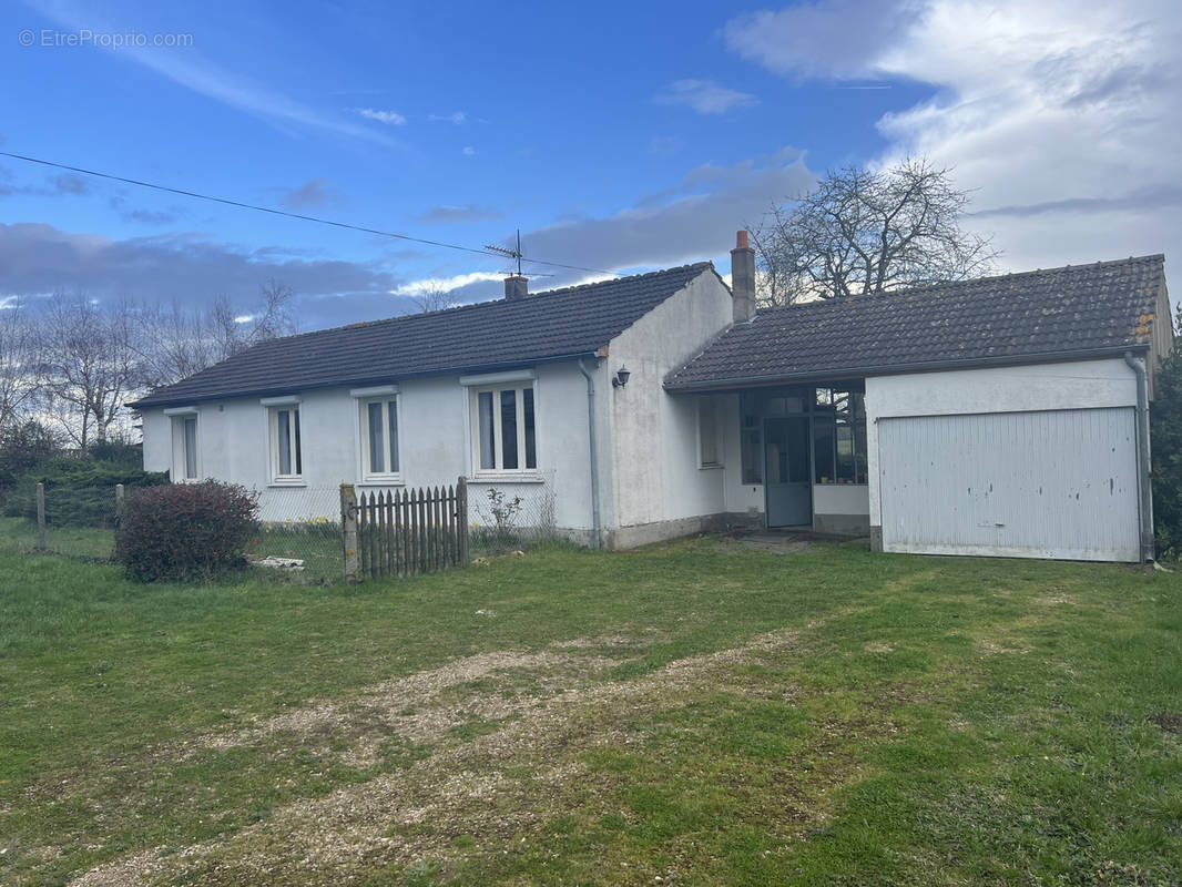 Maison à SAINT-BENOIT-SUR-LOIRE