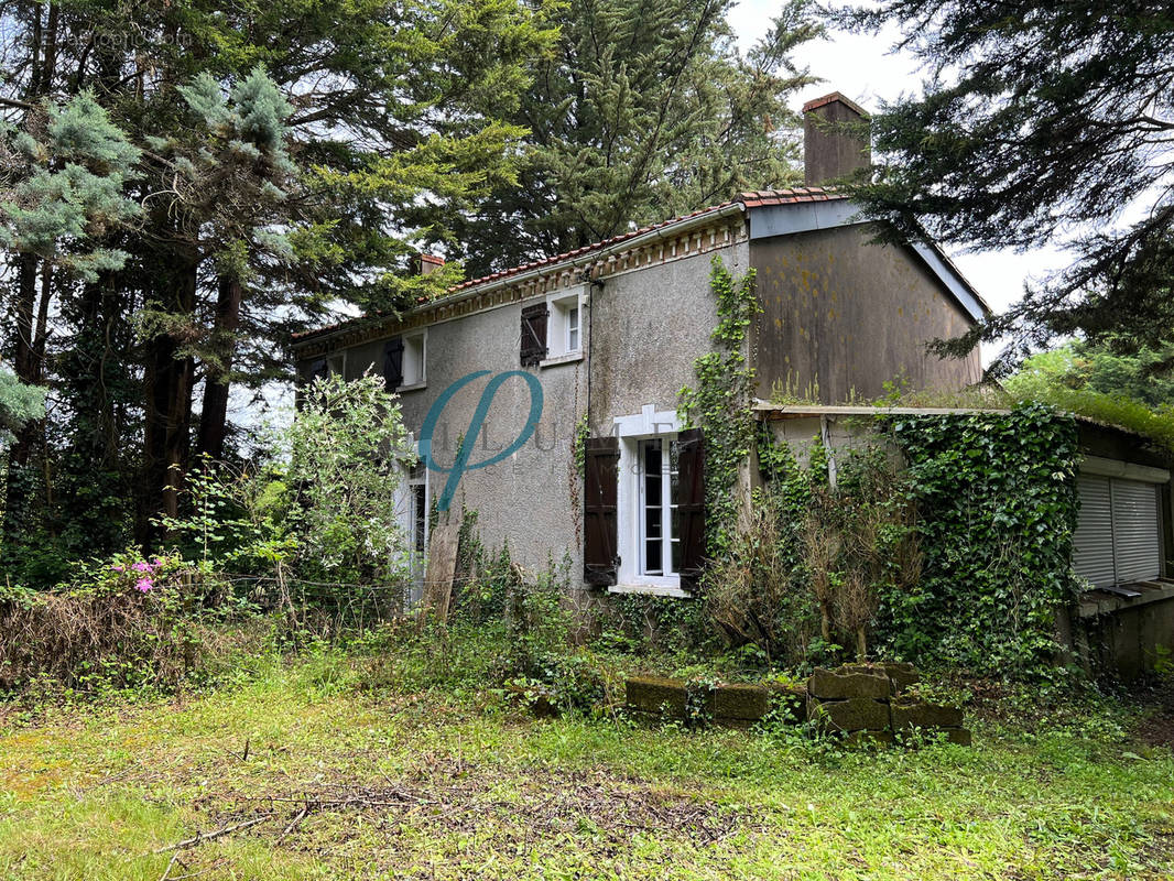 Maison à LE FUILET