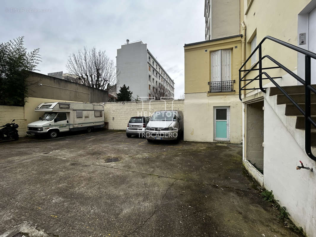 Appartement à ISSY-LES-MOULINEAUX