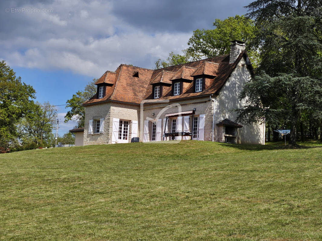 Maison à SAINTE-EULALIE-D&#039;ANS