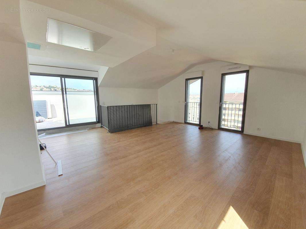 Appartement à MARSEILLE-8E