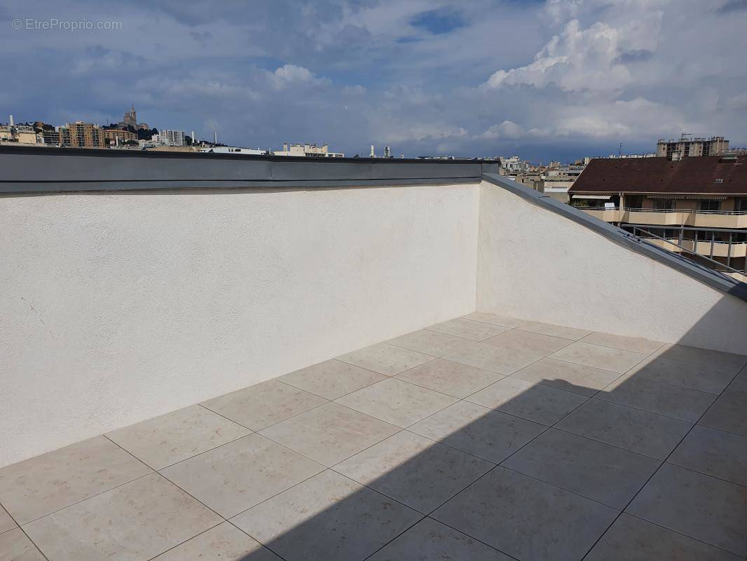 Appartement à MARSEILLE-8E