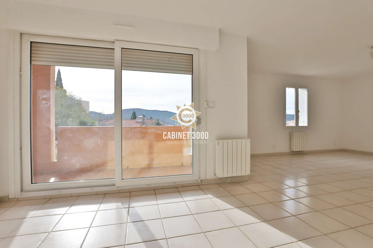 Appartement à HYERES