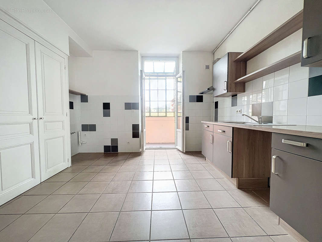 Appartement à AIX-LES-BAINS