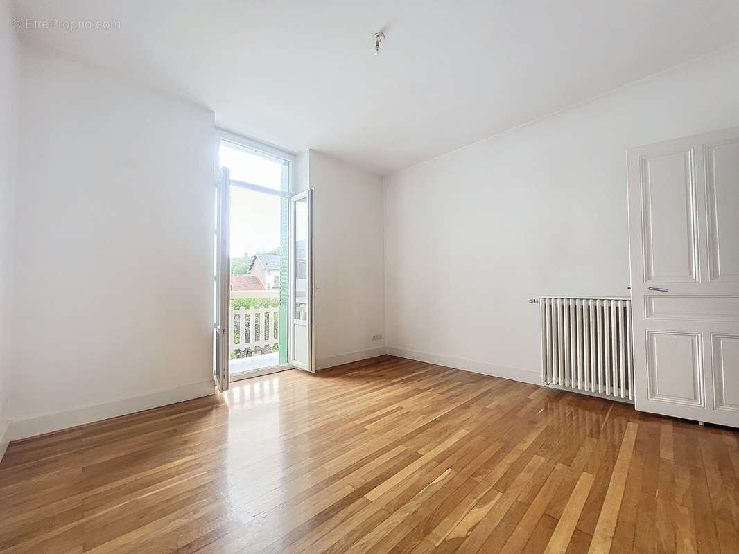 Appartement à AIX-LES-BAINS