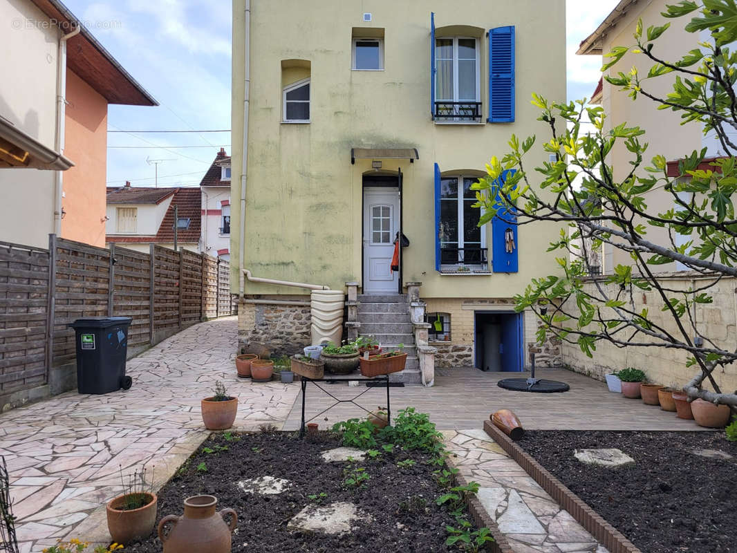 Maison à PIERREFITTE-SUR-SEINE