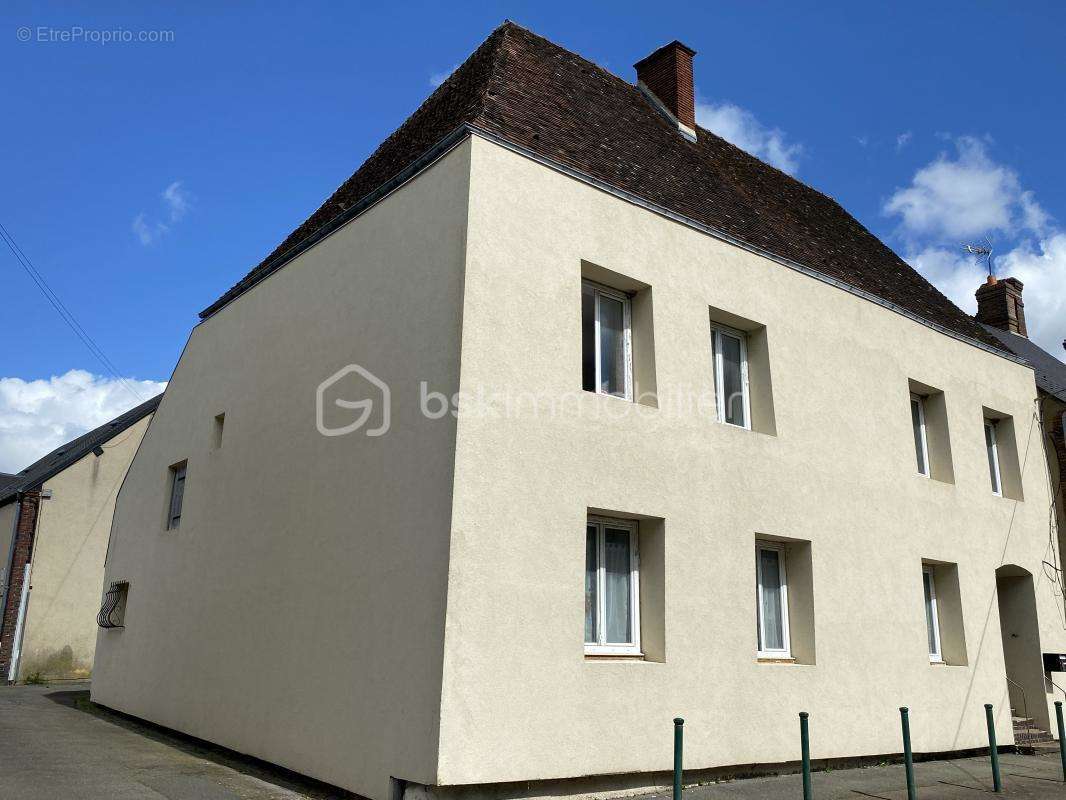 Maison à COURVILLE-SUR-EURE