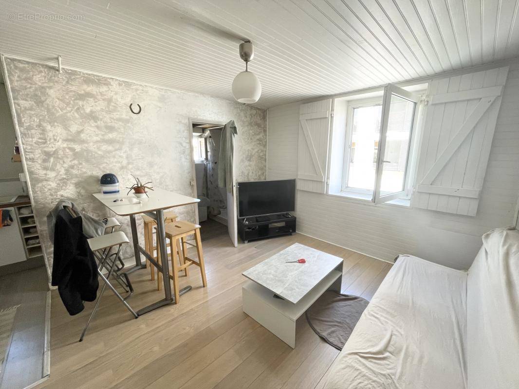 Appartement à ARES