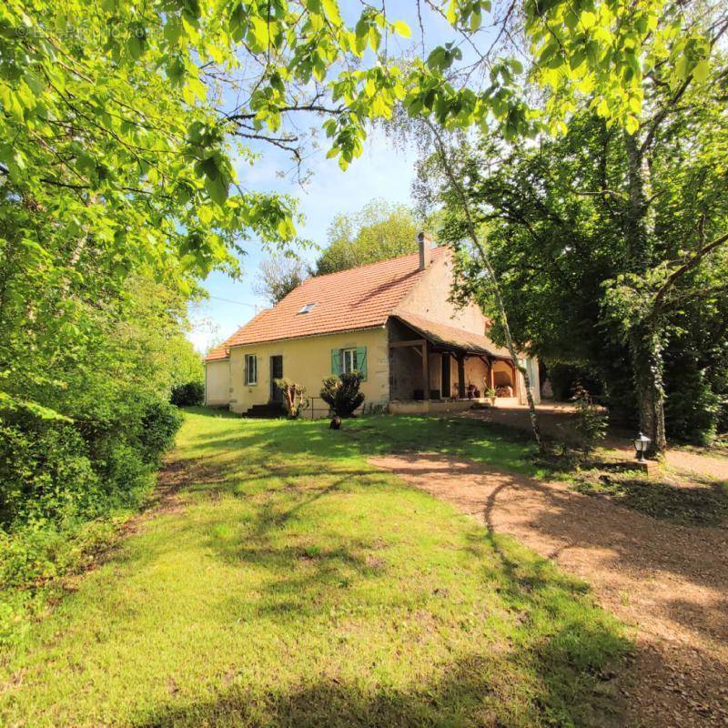 Maison à SAINT-ANDRE-EN-MORVAN