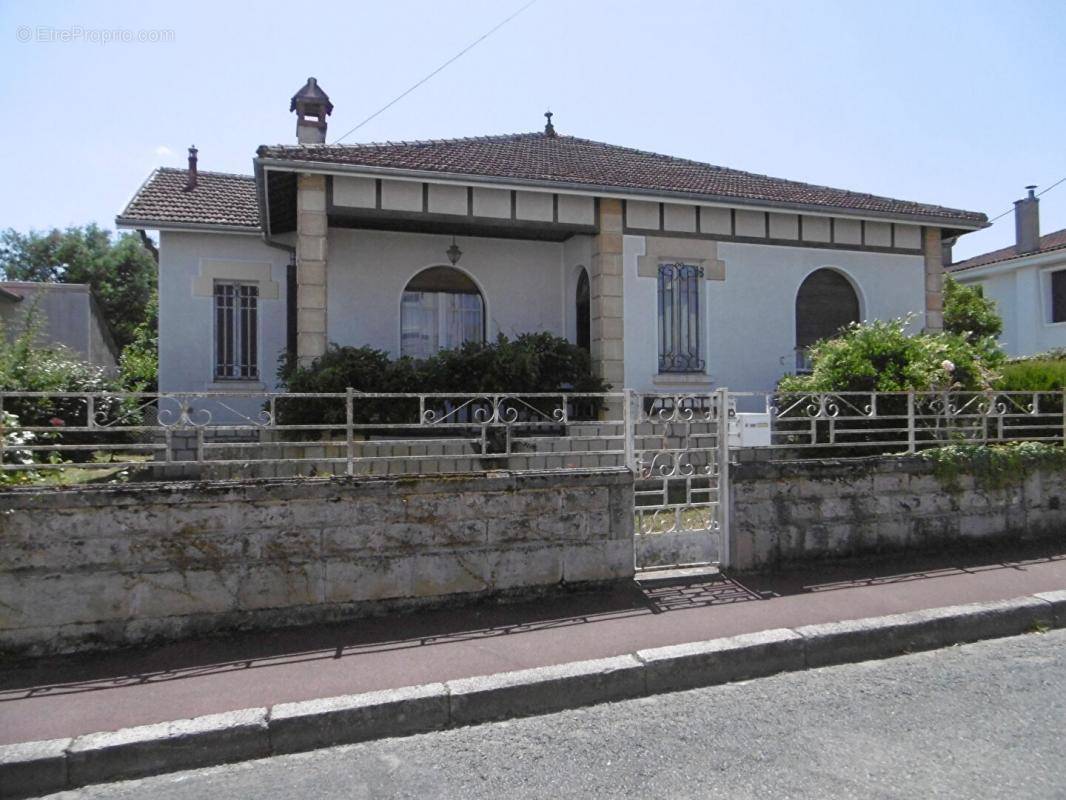 Maison à LANGON