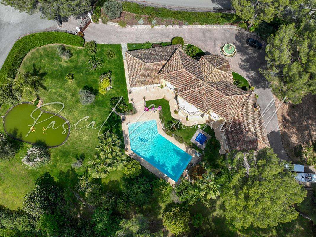 Maison à MOUGINS