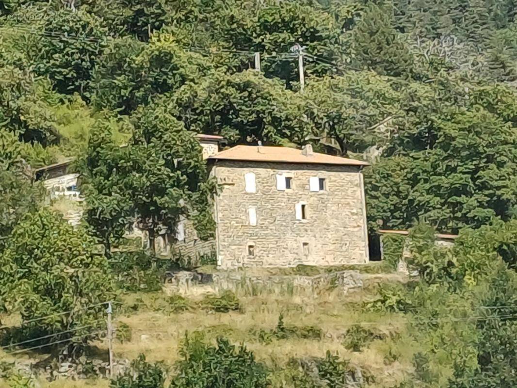 Maison à GLUIRAS