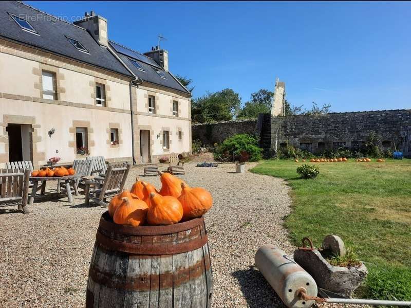 Maison à CLEDEN-CAP-SIZUN