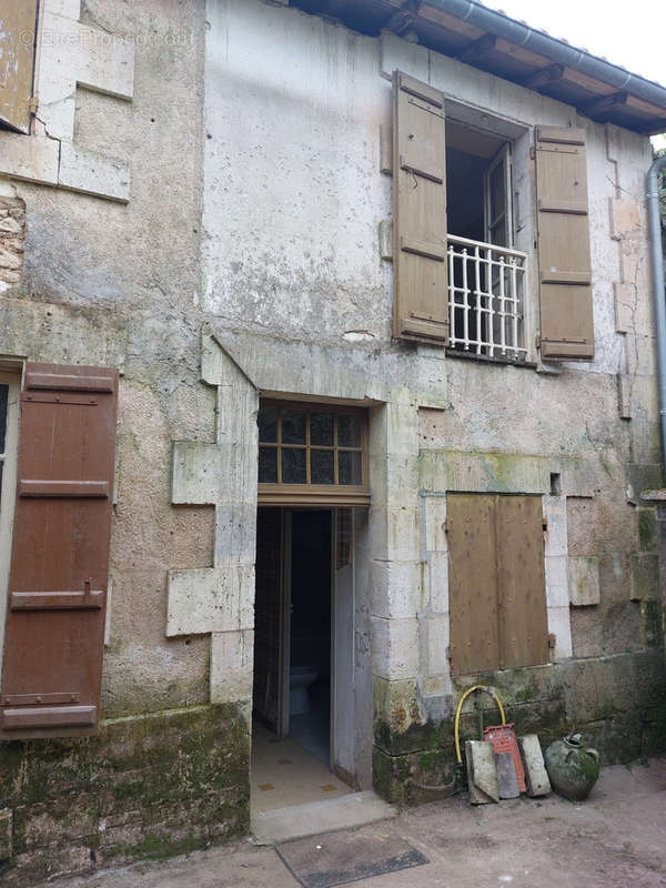 Maison à VANXAINS