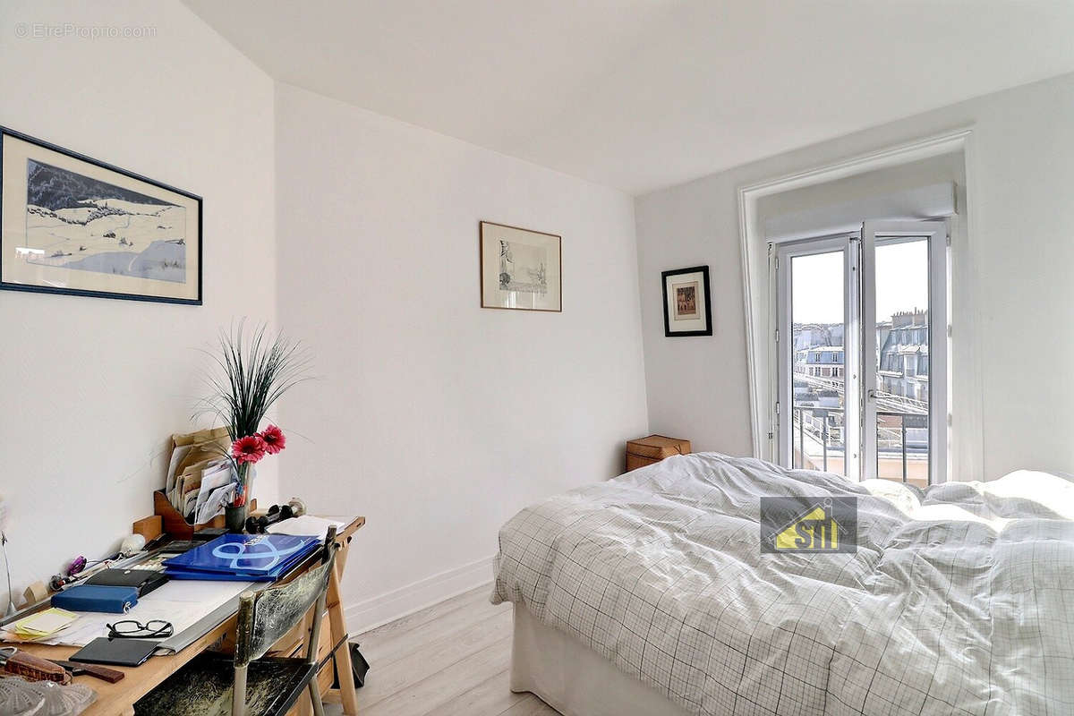 Appartement à PARIS-18E