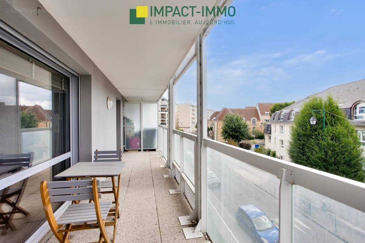 Appartement à COLOMBES