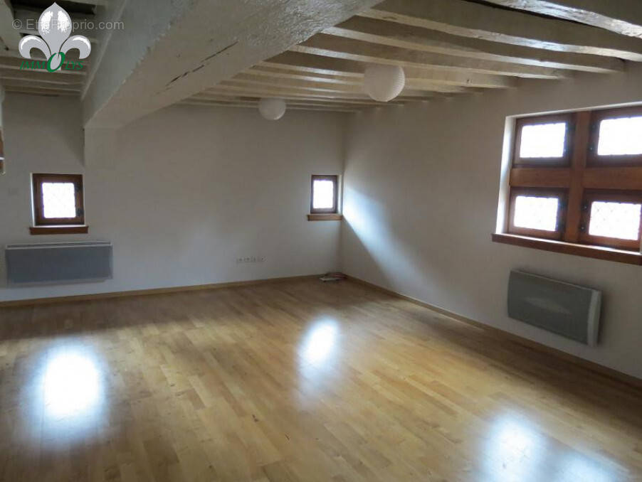 Appartement à SEURRE