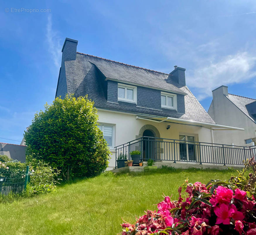 Maison à ERGUE-GABERIC