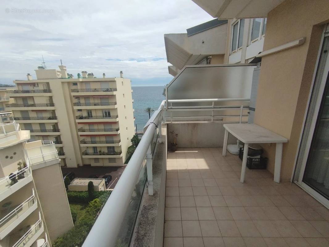 Appartement à ROQUEBRUNE-CAP-MARTIN