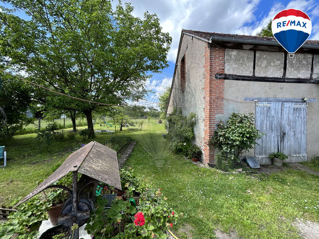 Maison à MEHUN-SUR-YEVRE