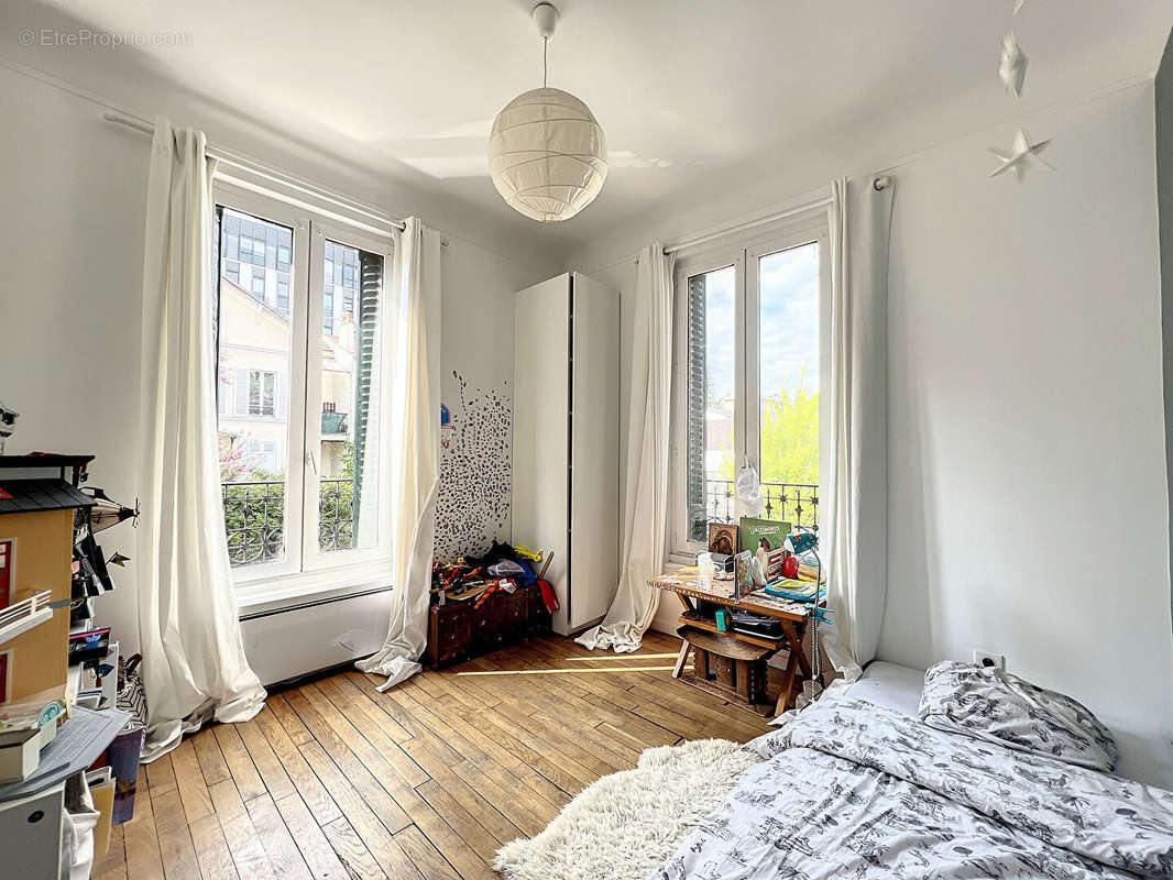 Appartement à SURESNES