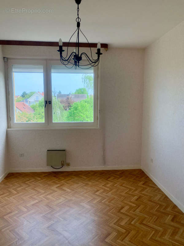 Appartement à MONTCEAU-LES-MINES