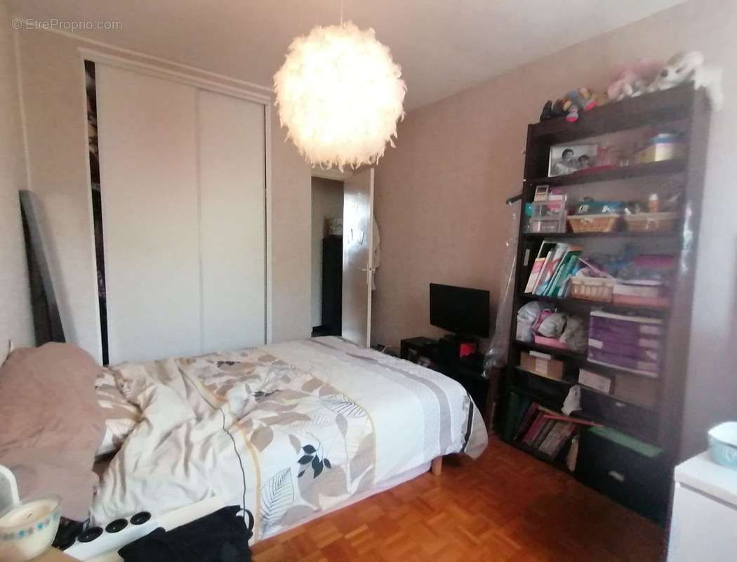 chambre 1 - Appartement à VOIRON