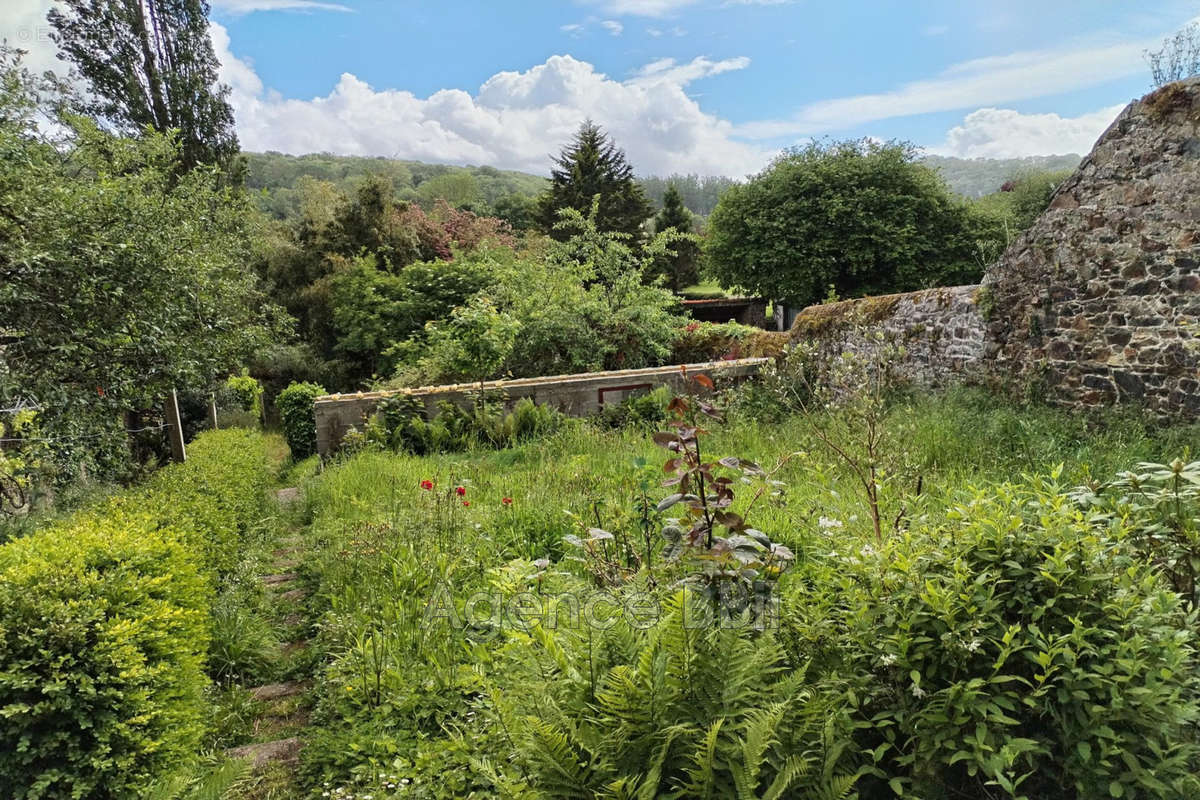 Maison à PONTRIEUX