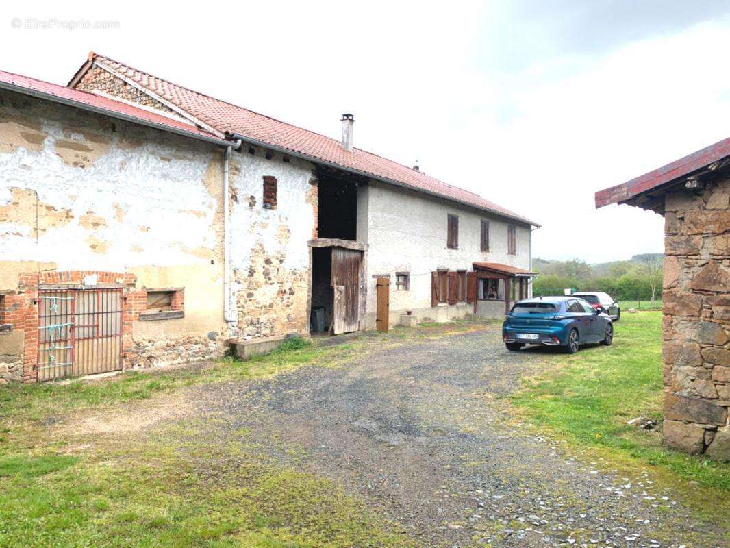 Maison à SAINT-JEAN-SAINT-MAURICE-SUR-LOIRE