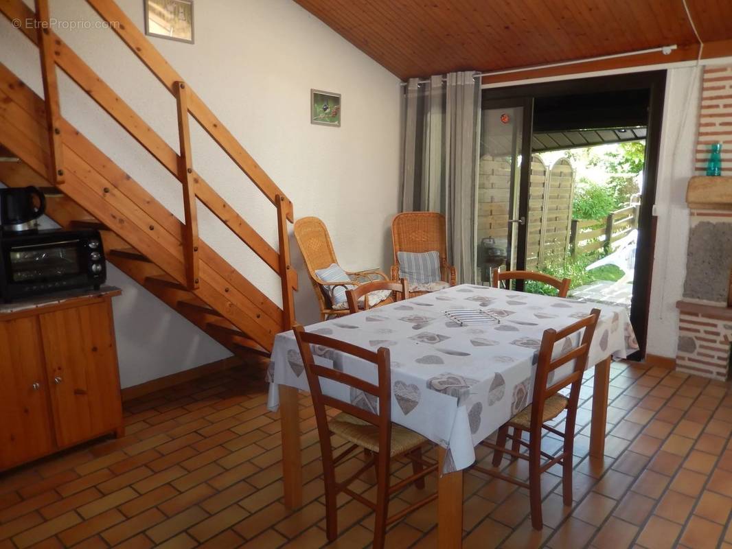 Appartement à ASTE-BEON