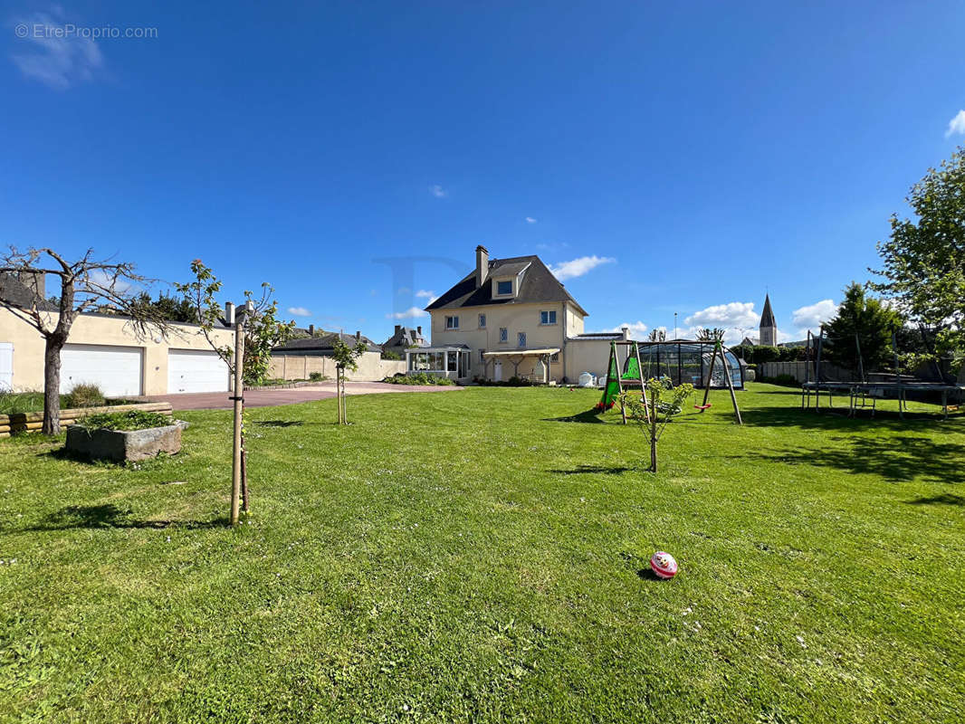 Maison à AUNAY-SUR-ODON