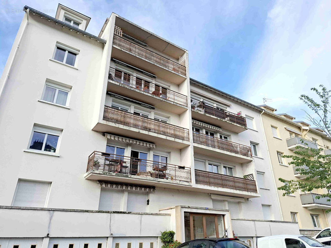 Appartement à LONS-LE-SAUNIER